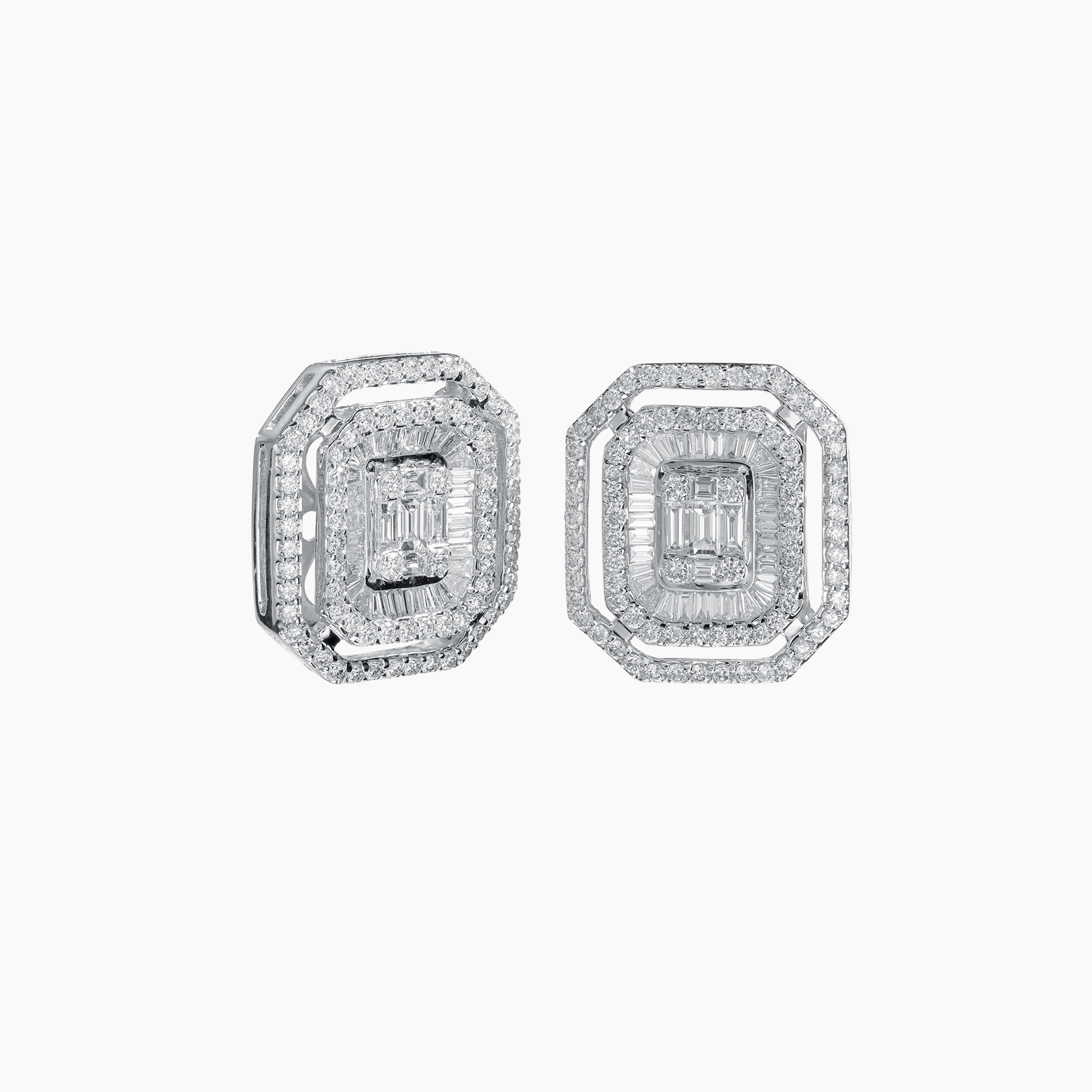 18kt White Gold Diamond Earrings