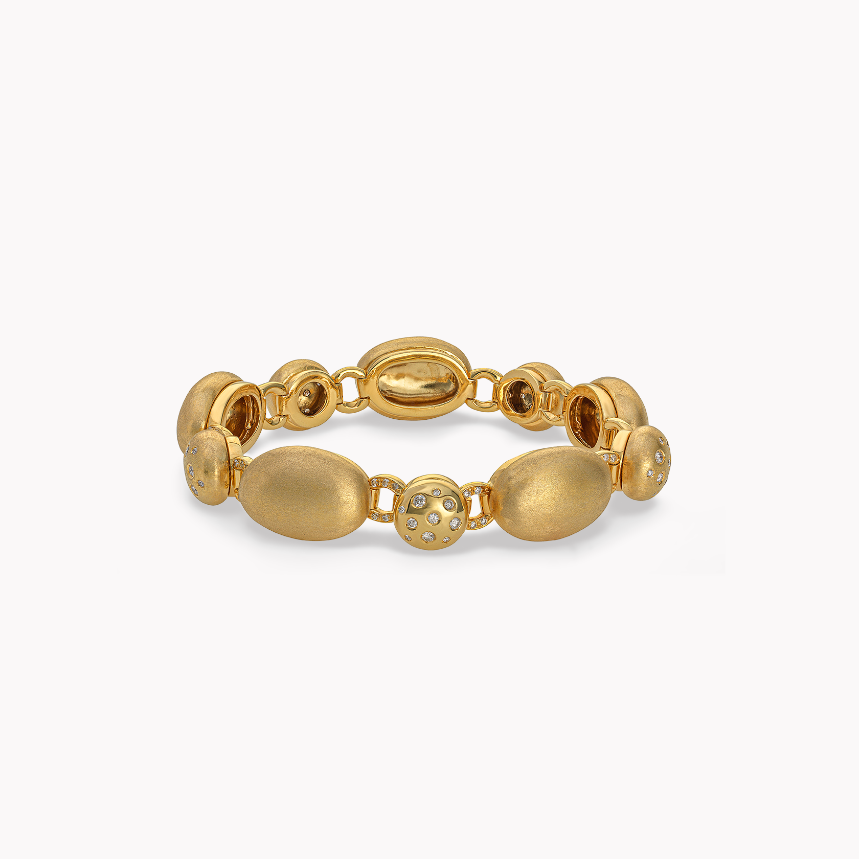 18kt Yellow Gold Diamond Bracelet
