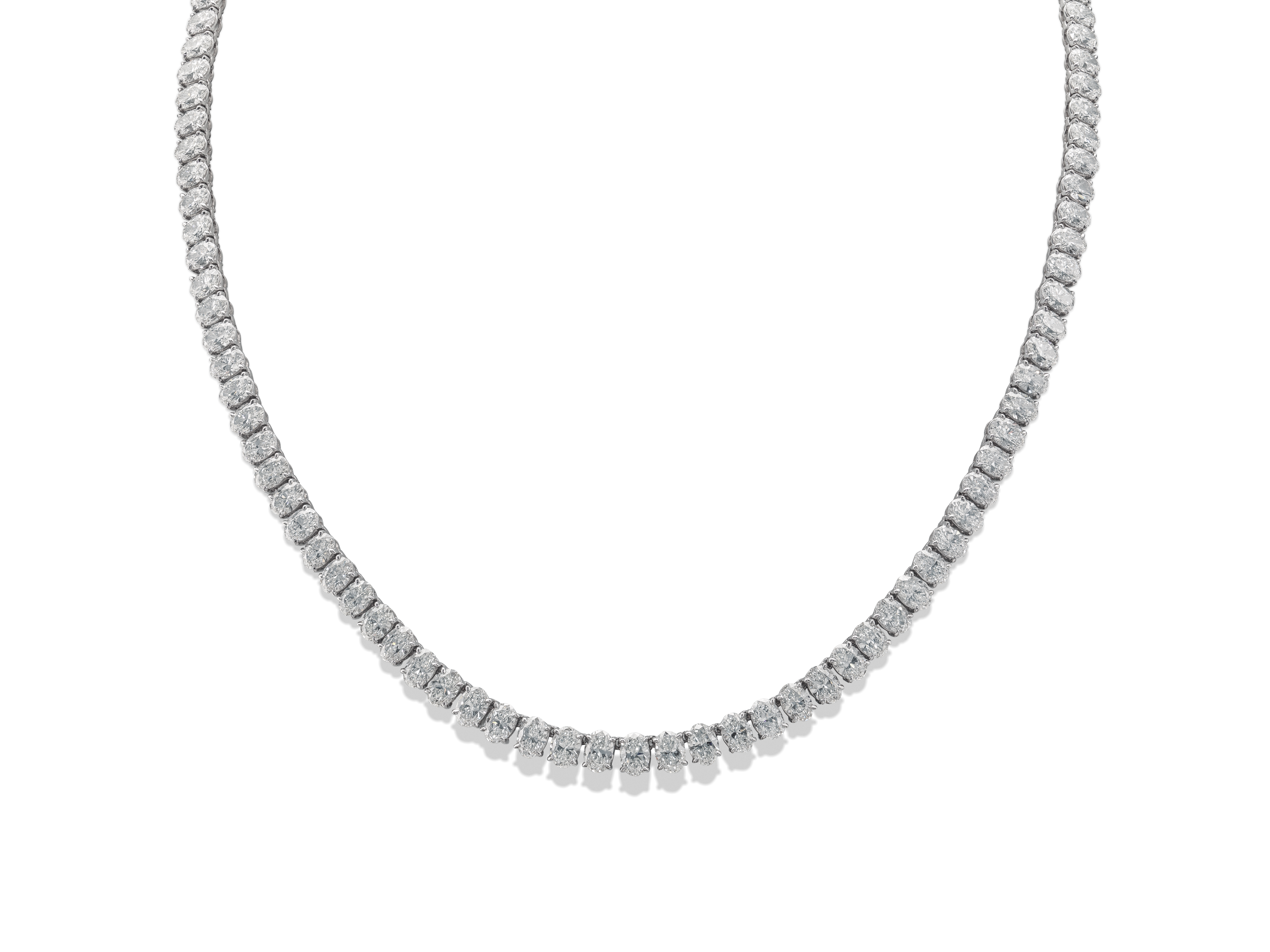 18kt White Gold Diamond Necklace