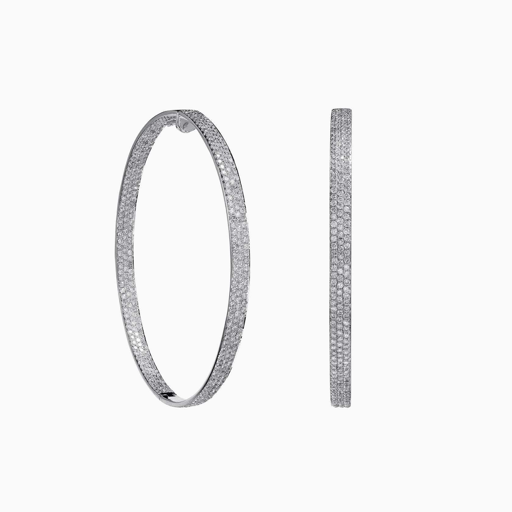 18kt White Gold Diamond Earrings