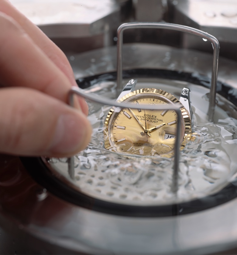 rolex servicing procedure - royal de versailles
